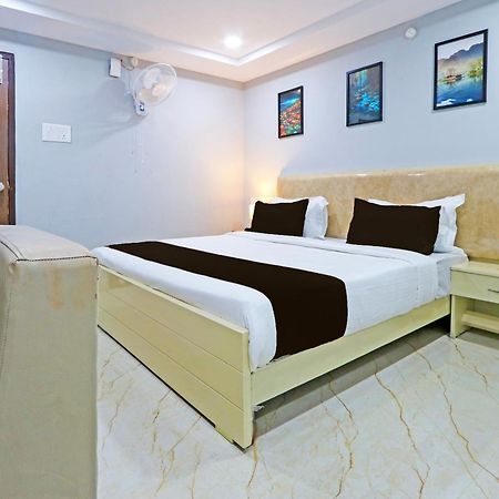 Super Townhouse Qualia Elite S R Nagar Hotel Hyderabad Bagian luar foto