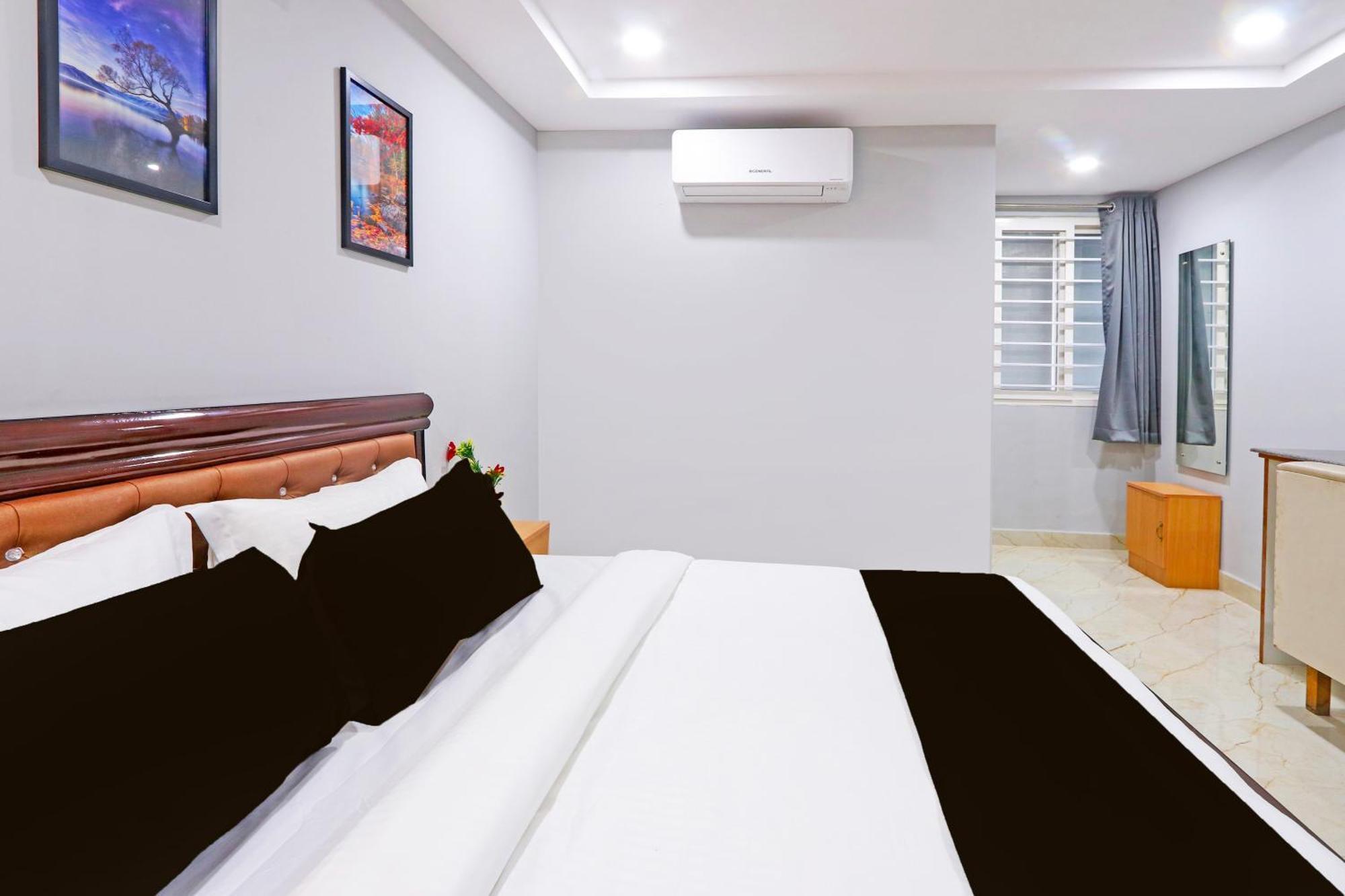 Super Townhouse Qualia Elite S R Nagar Hotel Hyderabad Bagian luar foto
